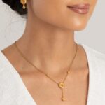 سلسال زهرة وردية من الذهب عيار 22 قيراط سلسال زهرة وردية من الذهب عيار 22 قيراط