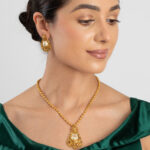 قرط من الذهب عيار 22 قيراط | مجموعة أرماري قرط من الذهب عيار 22 قيراط | مجموعة أرماري