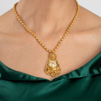 22ct Gold Armari Pendant with Enamel 22ct Gold Armari Pendant with Enamel