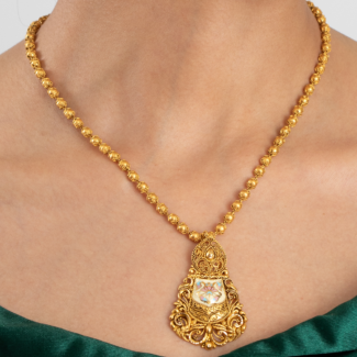 22ct Gold Armari Pendant with Enamel 22ct Gold Armari Pendant with Enamel