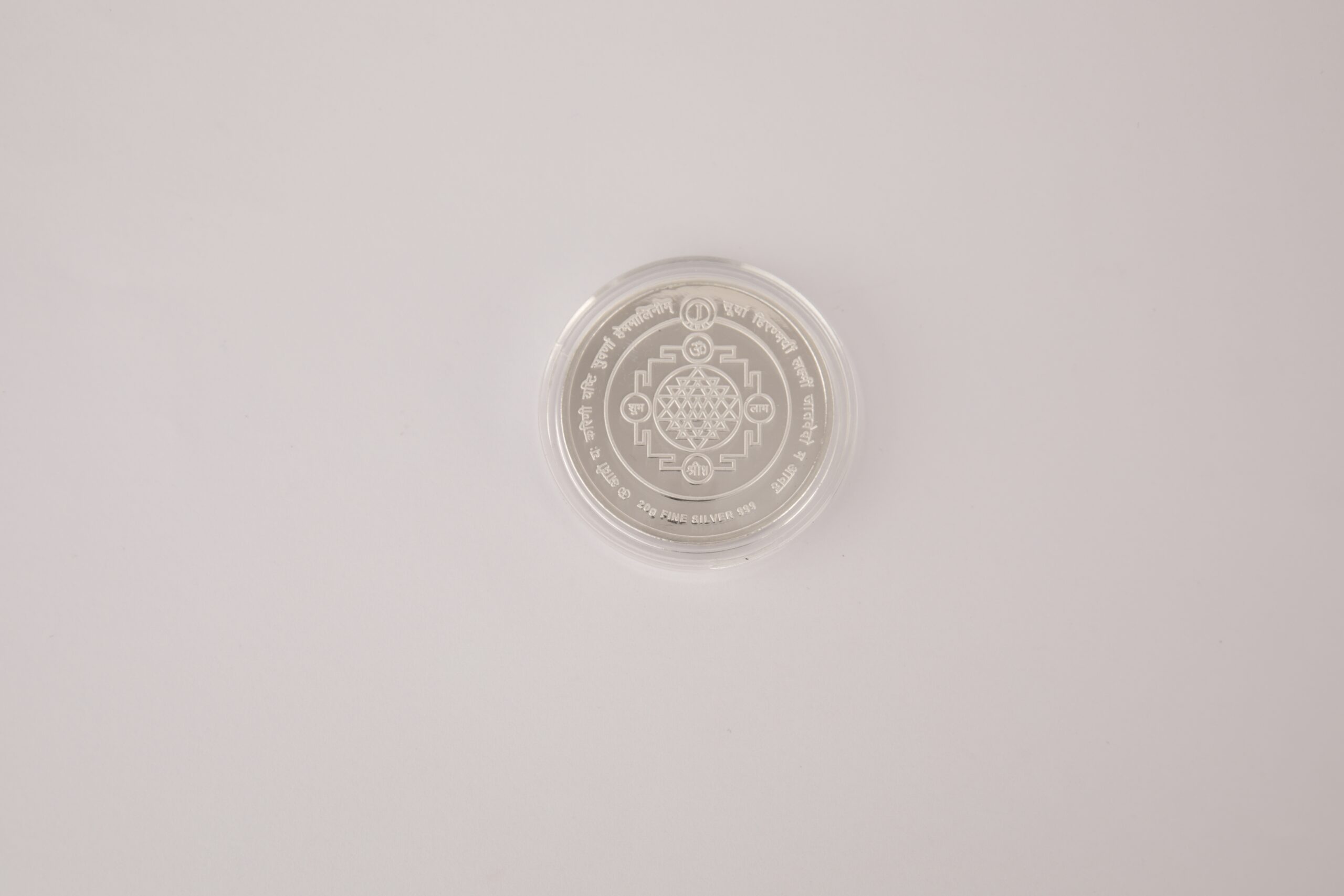 عملة لاكشمي جانيش الفضية - 20 جم، إصدار ملون نابض بالحياة عملة لاكشمي جانيش الفضية - 20 جم، إصدار ملون نابض بالحياة