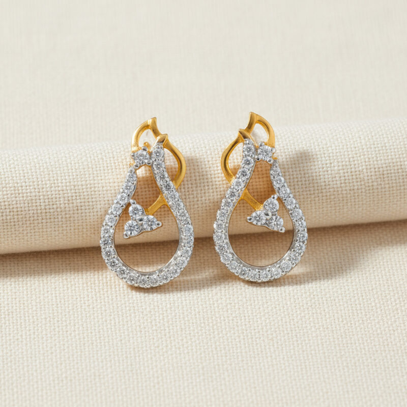 22ct Gold Ohrring Fancy Ohrstecker mit CZ Steinen 22ct Gold Ohrring Fancy Ohrstecker mit CZ Steinen