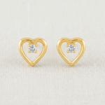 مرصع قلب من الذهب عيار 18 قيراط مع ألماس مرصع قلب من الذهب عيار 18 قيراط مع ألماس