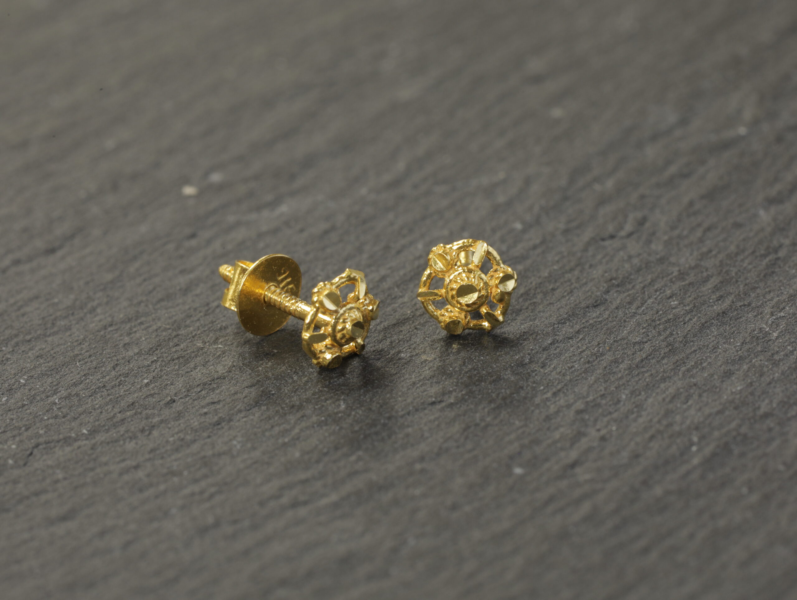 22 Ayar Altın Bebek Saplama Küpe 22 Ayar Altın Bebek Saplama Küpe