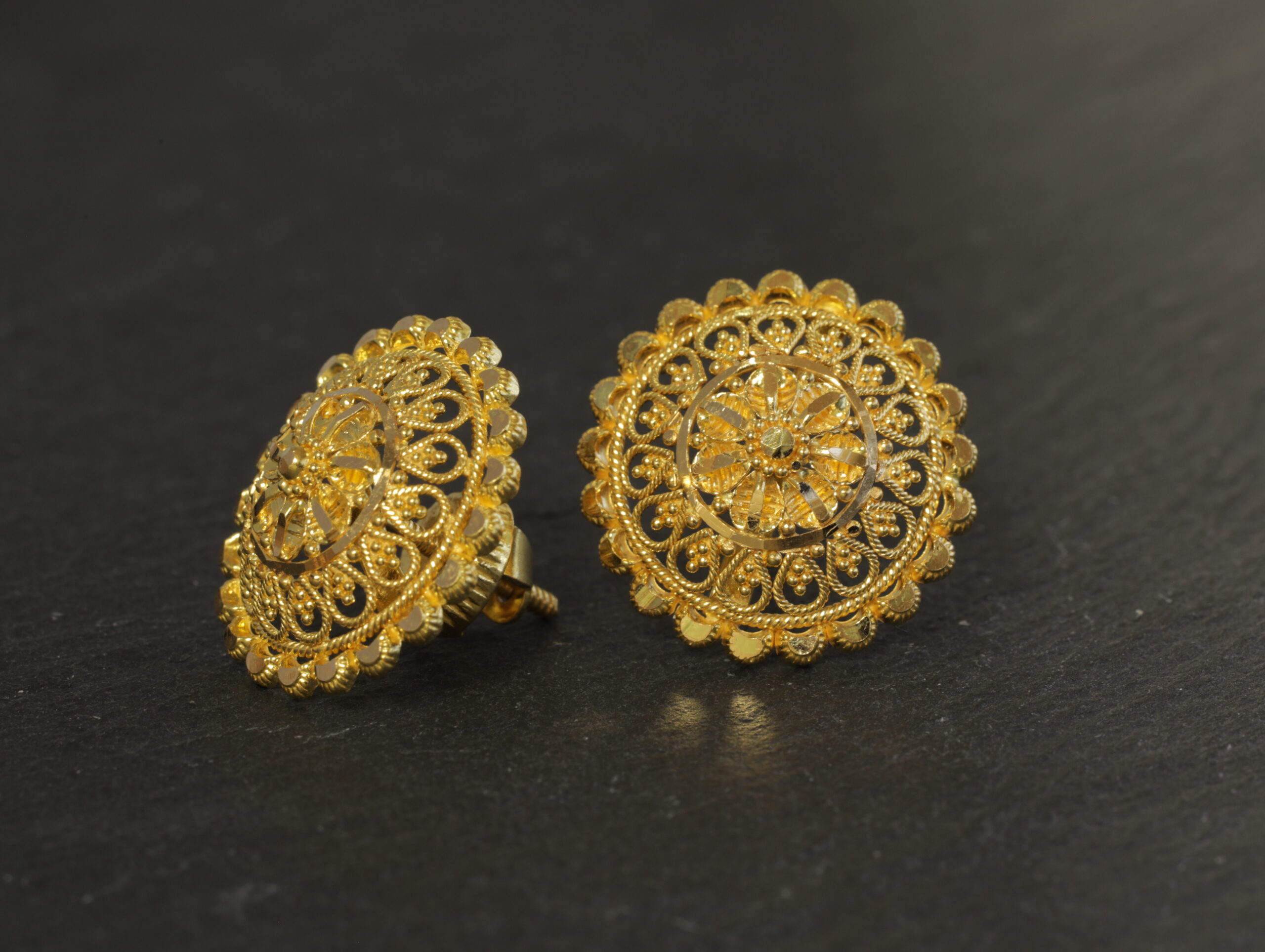 22ct Som Altın Telkari Saplama Küpe 22ct Som Altın Telkari Saplama Küpe