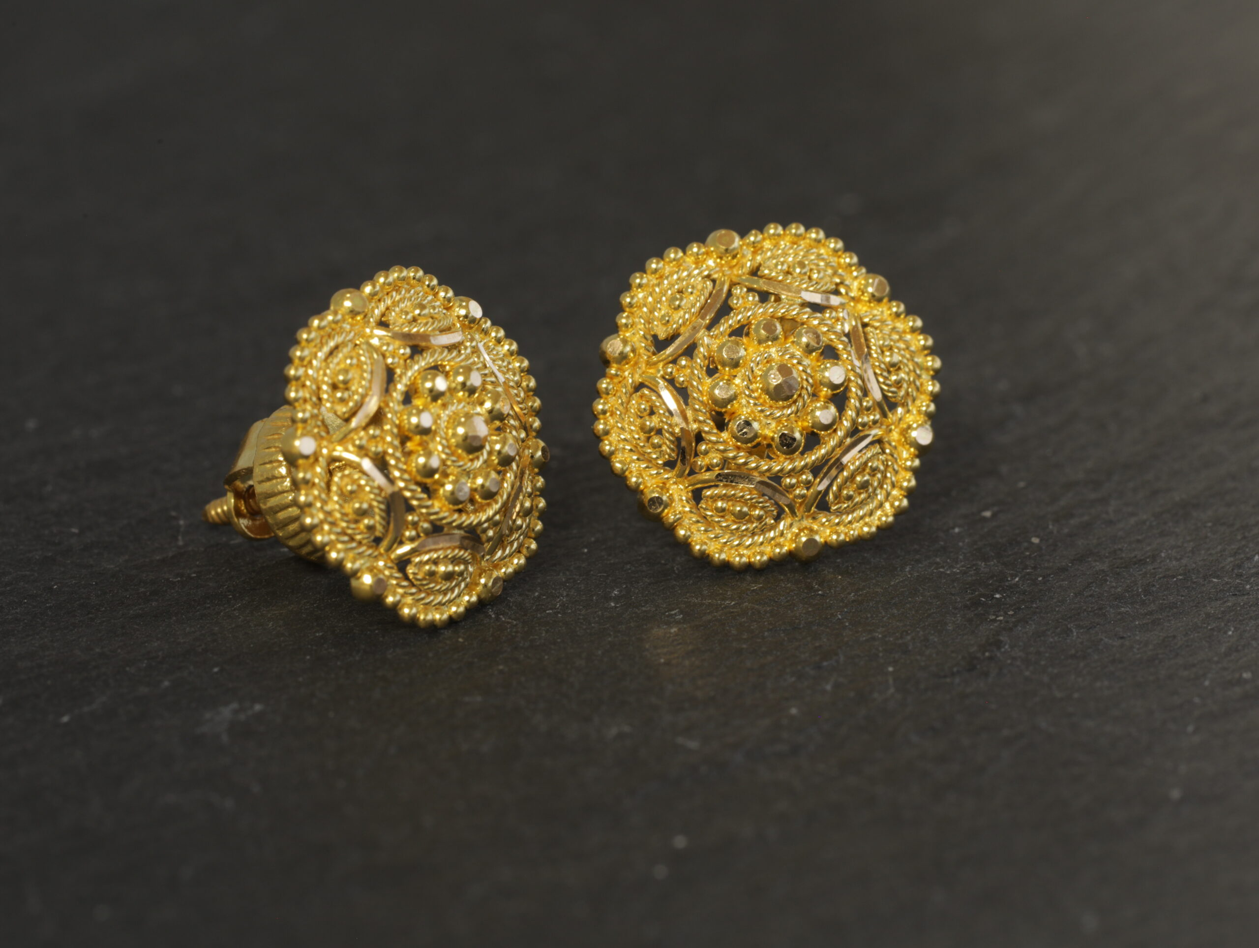 Som Altın Telkari Saplama Küpe Som Altın Telkari Saplama Küpe