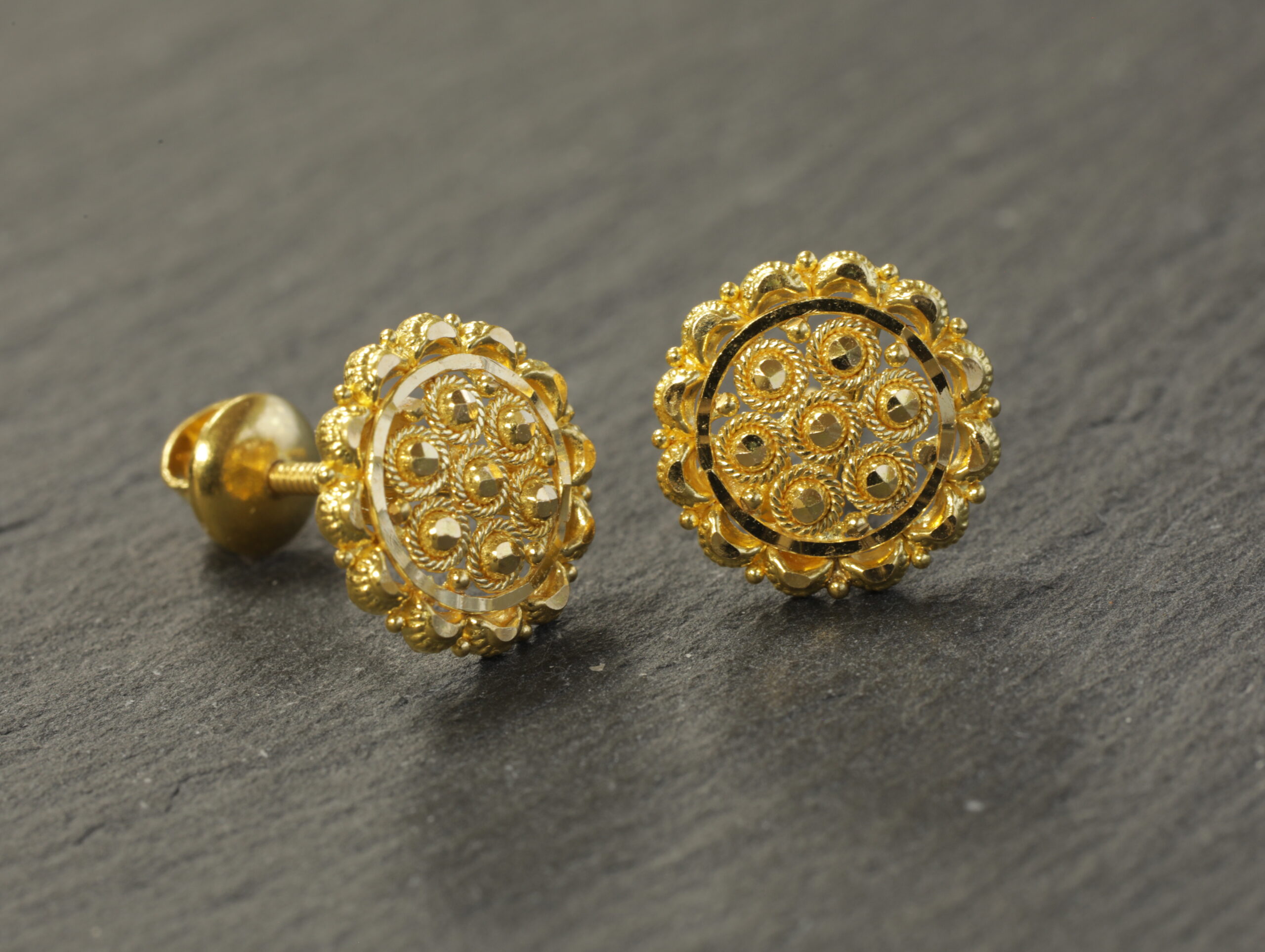 22ct Altın Saplama Küpe 22ct Altın Saplama Küpe