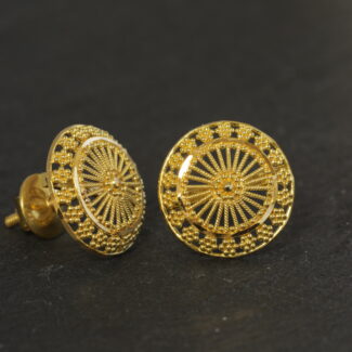 Studs in 22ct Real Gold Studs in 22ct Real Gold