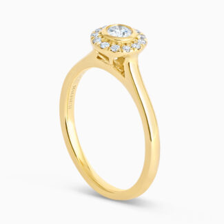 18 Karat Gold Diamond Ring