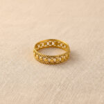 سوار أرماري من الذهب عيار 22 قيراط | مقاس M سوار أرماري من الذهب عيار 22 قيراط | مقاس M