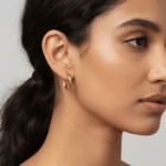 حلق دائري دائري ملتوي من الذهب عيار 22 قيراط | بطرف روديوم حلق دائري دائري ملتوي من الذهب عيار 22 قيراط | بطرف روديوم