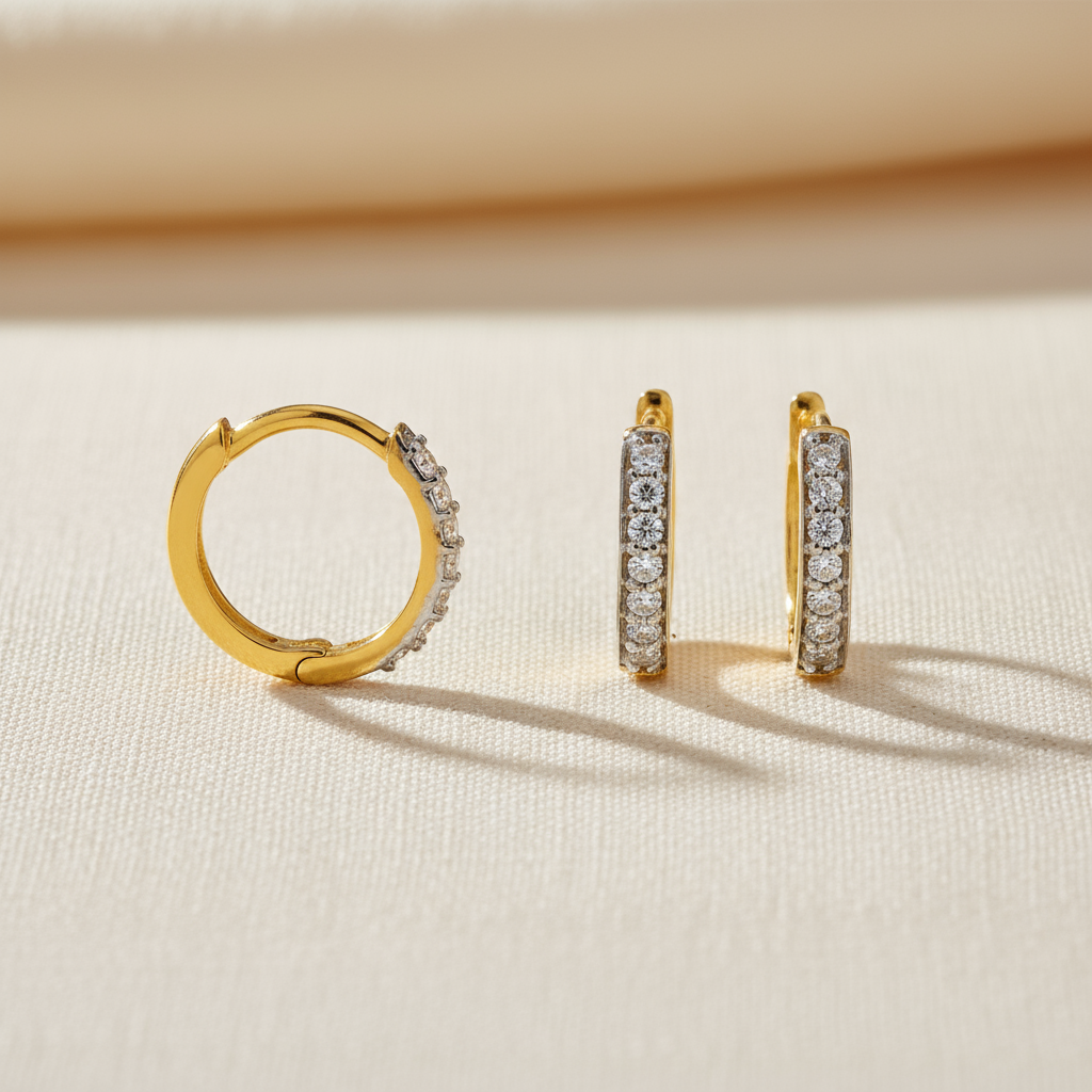 حلق طوق من الذهب عيار 22 قيراط بلمسة نهائية من الروديوم CZ حلق طوق من الذهب عيار 22 قيراط بلمسة نهائية من الروديوم CZ