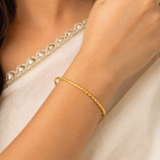 22ct Gold Faceted Pyramid Texture Bangle