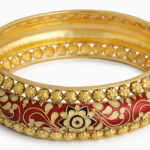 Kraliyet Kırmızı Meenakari Altın Kada Kraliyet Kırmızı Meenakari Altın Kada