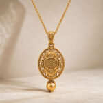 22ct Armari Lace Pendant 22ct Armari Lace Pendant