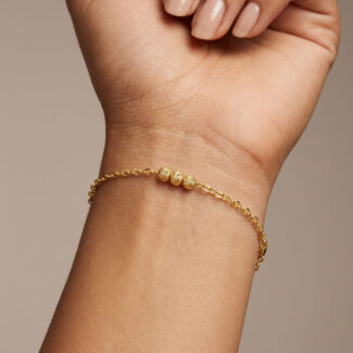22ct Gold Delicate Bracelet with Trio Beads