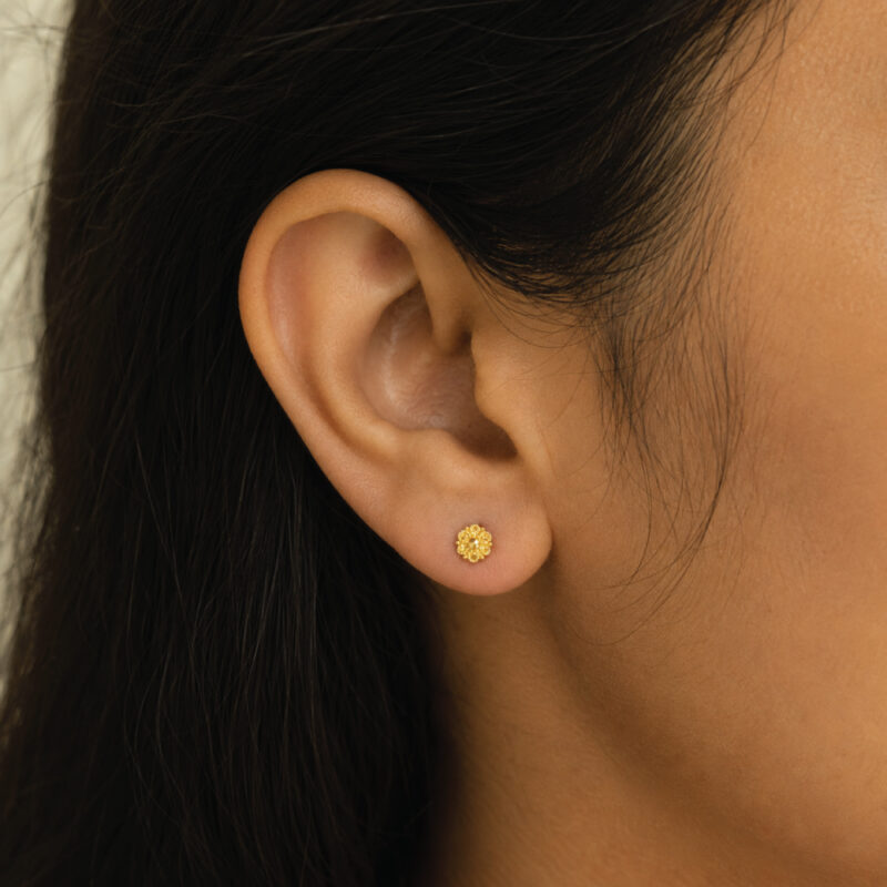 22ct Gold Round Floral Studs