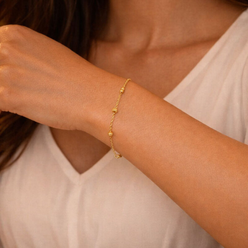 22ct Gold Dotted Bead Chain Bracelet 22ct Gold Dotted Bead Chain Bracelet