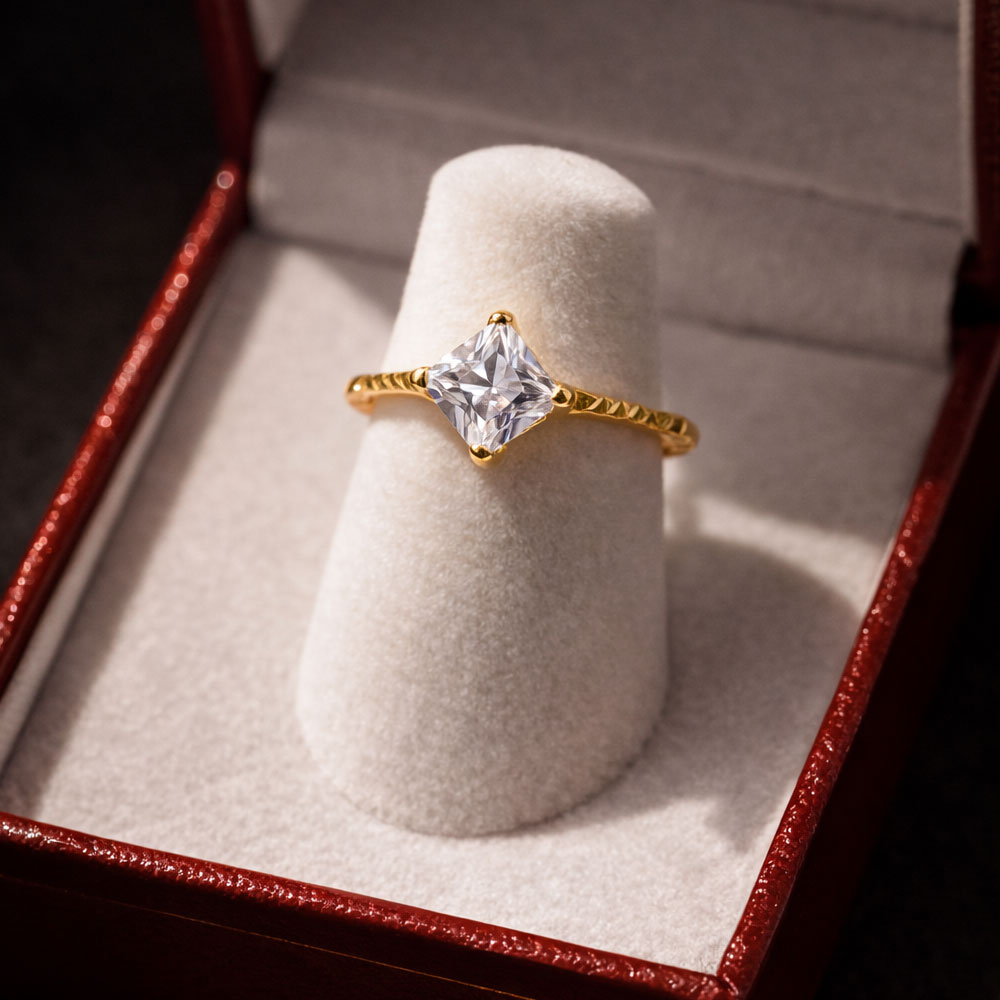 خاتم من الذهب عيار 22 قيراط من الذهب المربع المقطع CZ | مقاس K خاتم من الذهب عيار 22 قيراط من الذهب المربع المقطع CZ | مقاس K